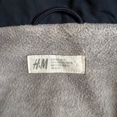 H&M  ナイロンジャンパー裏起毛　150の画像
