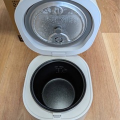 炊飯器の画像