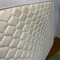 【リユース☆エコちょっぷ】セミダブル　ベッドマットの画像