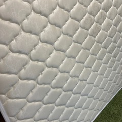 【リユース☆エコちょっぷ】セミダブル　ベッドマットの画像