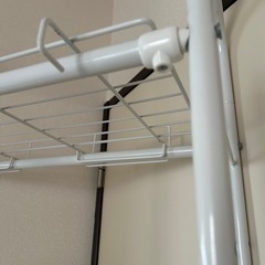 本日中！洗濯機上収納の画像