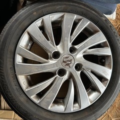 ノーマルタイヤ4本の画像