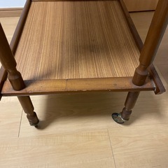 ワゴンの画像