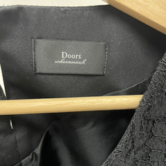 美品 URBAN RESEARCH DOORS セットアップ ブラック Mサイズ フォーマル 上品 シンプル レディースの画像