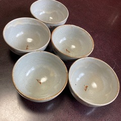 上に乗せてたやつ湯呑み(5個セット)の画像