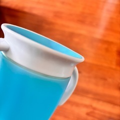 【マンチキン】ハンドル付きミラクルカップ（ブルー） コップ練習にの画像