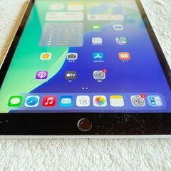 iPad 第９世代 10.2インチA2602 Wi-Fi silver ２５６GB  バッテリー８７%  012の画像