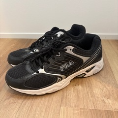 FILA スニーカーの画像