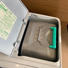 美原店 ダイニチ 石油ファンヒーター ブルーヒーター FW-5622L 2022年製 9.0L　ムーンホワイトの画像