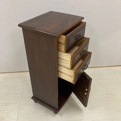 レトロ　キャビネットの画像