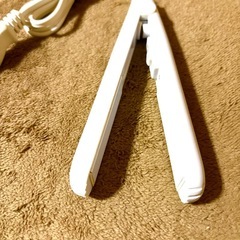 ★【軽量コンパクト・ストレートアイロン　巻き髪専用】★美品★の画像