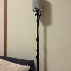 プロジェクター小型＋スタンドの画像