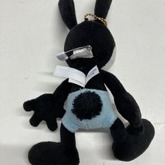 H 2510-503 ディズニー オズワルド ぬいぐるみ バッジ 東京ディズニーリゾート限定 中古の画像