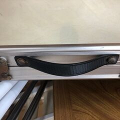【リサイクルショップどりーむ鹿大前店】No.3112　折り畳みテーブル・軽量・コンパクトサイズの画像