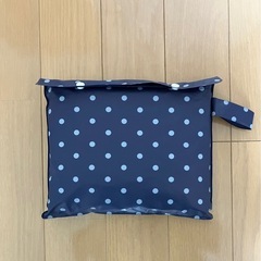 あげます‼️✨美品✨水玉のレインコートの画像