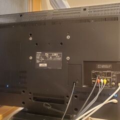 東芝　TOSHIBA　REGZA　32インチ　訳アリ　無料の画像