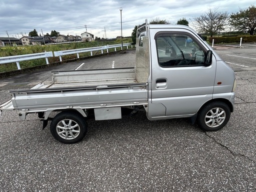 平成9鈴木キャブ軽トラAT4WD