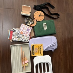 風呂で使うバーやアクセアサリー入れなど　の画像