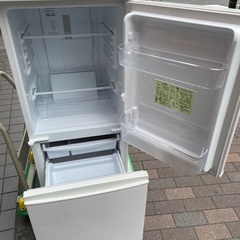 中古　SHARP 冷蔵庫(幅48.0cm) 137L つけかえどっちもドア 2ドア ホワイト系 SJ-D14F-Wの画像