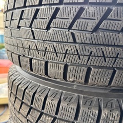 バリ山 2022年 ヨコハマ スタッドレスタイヤ アルミホイール 195/65R15 アイスガードiG60 PCD114.3 ハブ径72mm 15インチ 6J マークⅡ使用の画像