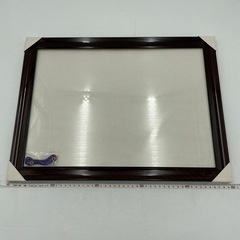 木製額縁　茶色　ガラス付きの画像
