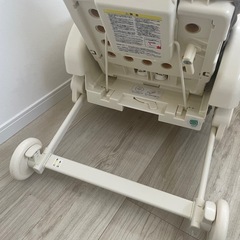 アップリカ　ハイローチェアの画像