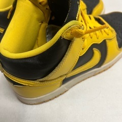 NIKE DUNKイエローブラック26.5cmの画像