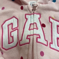 GAP🌱 パーカー2着セットの画像