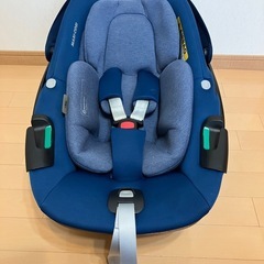マキシコシ　チャイルドシート　新生児　ペブル360の画像