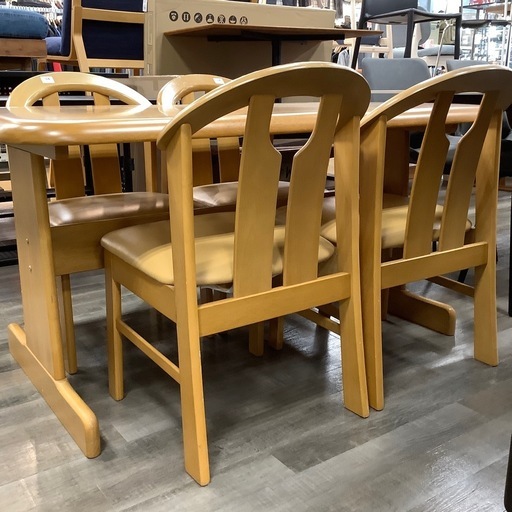 【軽トラ貸し出し無料！配送可！】貞苅椅子製作所　ダイニング5点セット入荷しました！