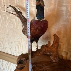 鳥の置物の画像