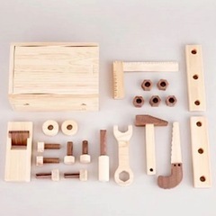 木のおもちゃ　大工さんの画像