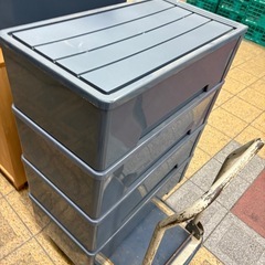 配達可能　収納ケース　衣装ケース　四つセットの画像