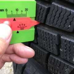 １９５/６５R１５　ダンロップウインターマックス０1　冬用スタッドレスタイヤアルミホイール4本セット　マルチPCD　プリウス　旧型ノア等にどうぞ。の画像