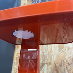 G17【展示品】FLOS PIANI フロス ピアーニ レッド トレー 卓上 スタンドライト LED イタリア モダン 差し色 インテリアの画像
