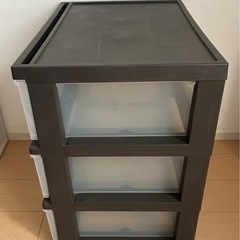 3段チェストの画像