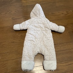赤ちゃん本舗ジャンプスーツ60-70cmの画像