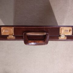 cheneyのアタッシュケースの画像