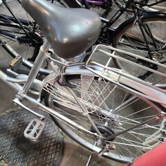 J1650【リユースのサカイ柏店】BRIDGESTONE　ブリヂストン　シティサイクル　Biscuit　ダイナモライト　シルバー★店頭にて試乗可★ 簡易クリーニング済　　 中古自転車 　流山市  松戸市 我孫子市 鎌ヶ谷市 船橋市 守谷市 取手市　の画像