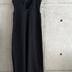 マメクロゴウチ×UNIQLOの画像
