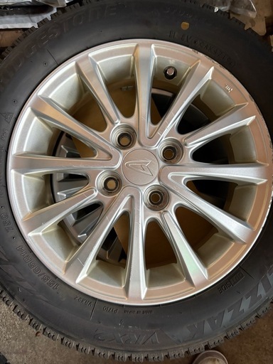 ダイハツ純正ホイール　ブリヂストンスタッドレス　VRX2 2022 2019 バリ山　イボありあり　155/65/14155/65/14
