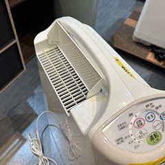 【衣類乾燥除湿機】【コロナ】クリーニング済み【管理番号31021】野の画像