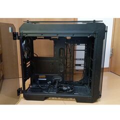 Thermaltake VIEW 71 TG PCケース フルタワーの画像
