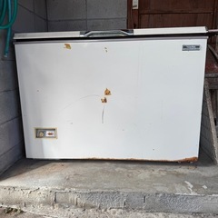 業務用冷凍庫の画像