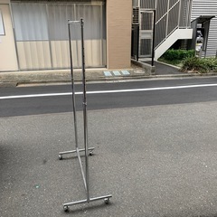 ハンガーラック　キャスター付きの画像