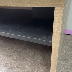 中古　リビングテーブル　木目調の画像
