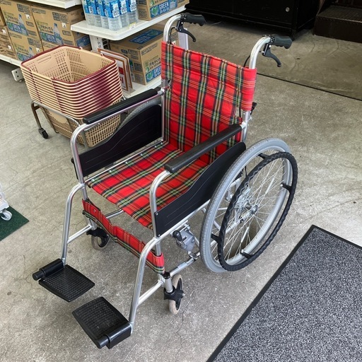 中古品　松永製作所　アルミ製スタンダード車いす　AR-201B 自走型