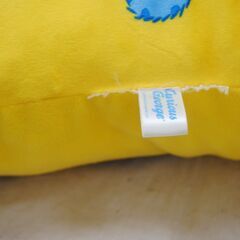 [1631] おさるのジョージ バナナ型クッション Curious Georgeの画像