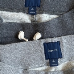 〔お取引中〕GAP ジャージ　140センチ　2本セット　の画像