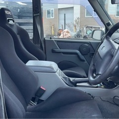 法定整備、車検2年付き❗️ ディスカバリー　300tdi 4WD 修復歴なし　サンルーフ　全塗装　リフトアップ　　ローン可能の画像